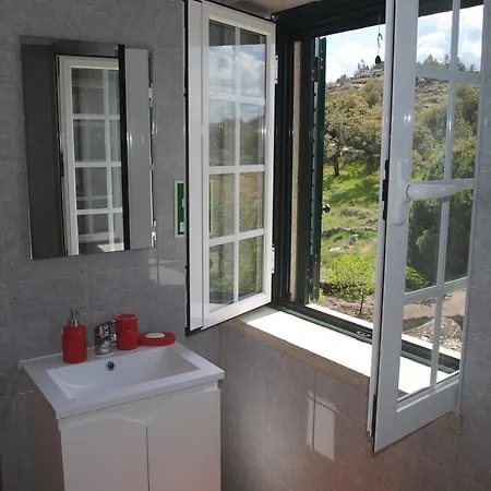 Moradia Familia Escoto *