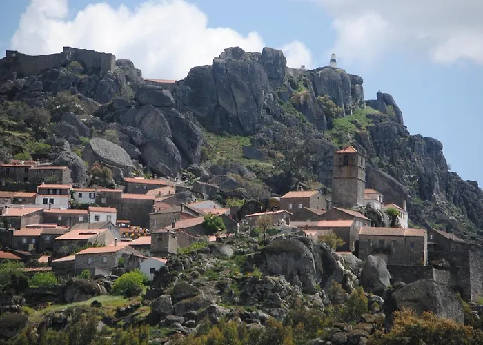 Σπίτι διακοπών Moradia Familia Escoto *