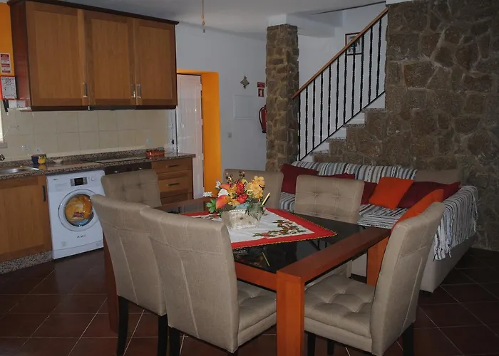 Moradia Familia Escoto Σπίτι διακοπών Monsanto