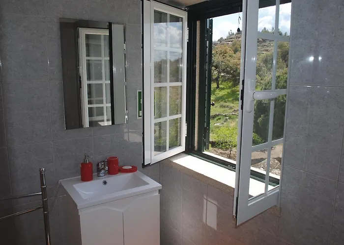 Moradia Familia Escoto *